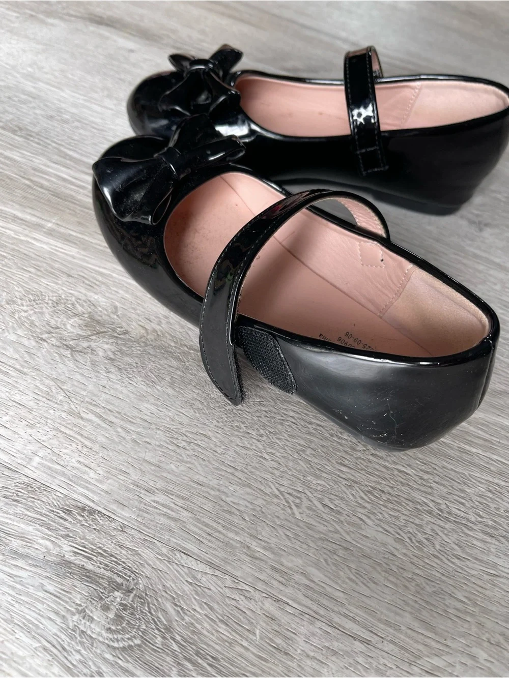 Girls Black Patent Mary Jane Shoes with Bow